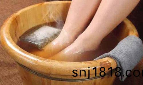 泡(pao)腳(jiao)的好(hao)處(chu)